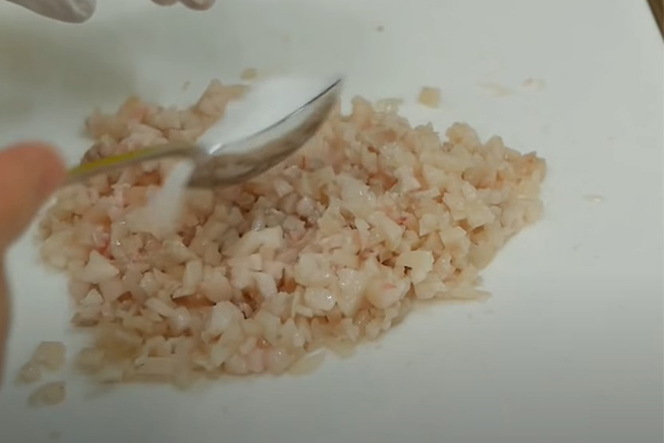 Cách làm chả bò thơm ngon, dai giòn SIÊU hấp dẫn cách làm chả bò