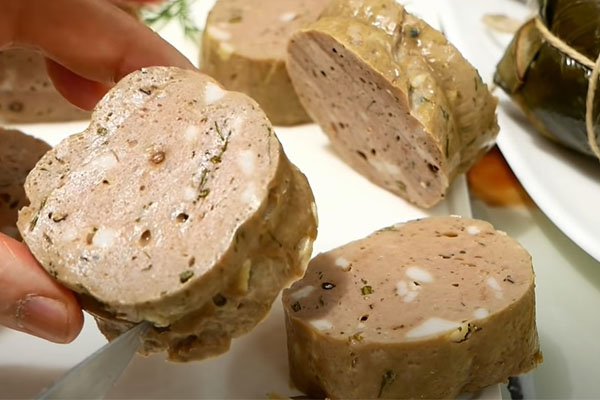 Cách làm chả bò thơm ngon, dai giòn SIÊU hấp dẫn thành phẩm giò bò sau khi được luộc chín